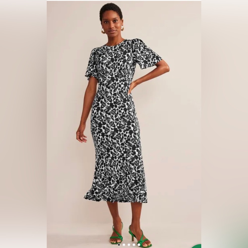 NWT Boden Flippy Jersey Midi Dress Size 6. Black and white tulip.